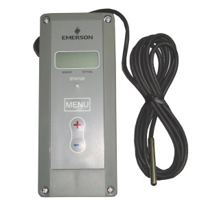 White Rodgers 16E09-101 termostato digital con bulbo remoto para refrigeracion, -40C a 104C, 24, 120, 208 y 240 VAC. Reemplazo universal de controles mecanicos y electronicos de una etapa